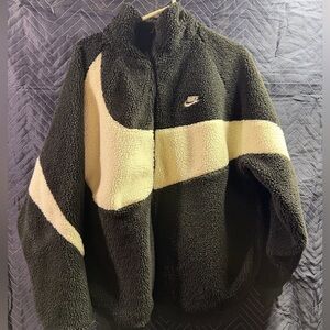 Nike Fleece Big Swoosh BOA
